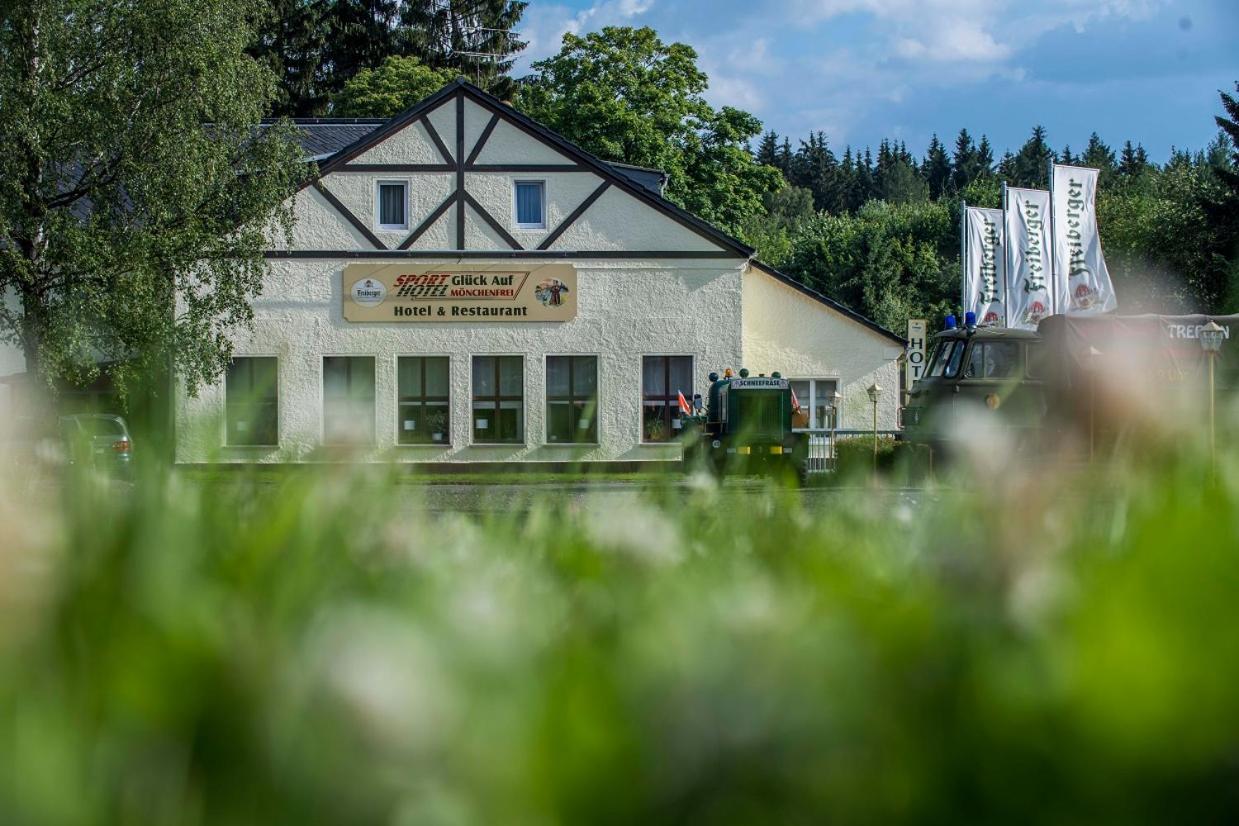 Sporthotel Glueck Auf Moenchenfrei Brand-Erbisdorf Екстер'єр фото