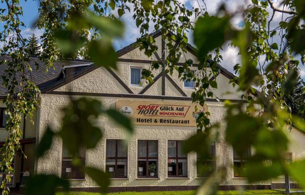 Sporthotel Glueck Auf Moenchenfrei Brand-Erbisdorf Екстер'єр фото